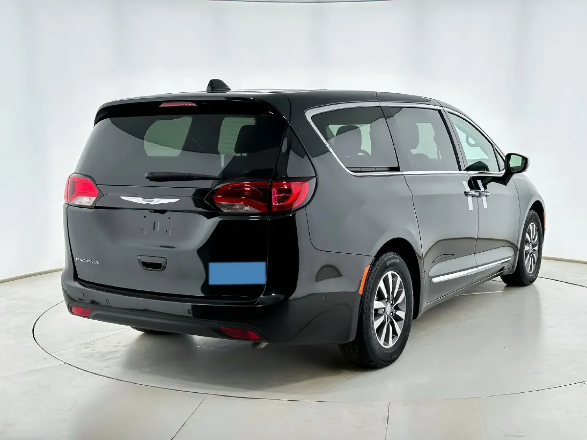 2018 Chrysler Pacifica 3.6L 245HP V6 E-CVT PHEV 16KWH,autocango,china used car exporter,china ev exporter,chinese used car exporter,chinese used ev exporter