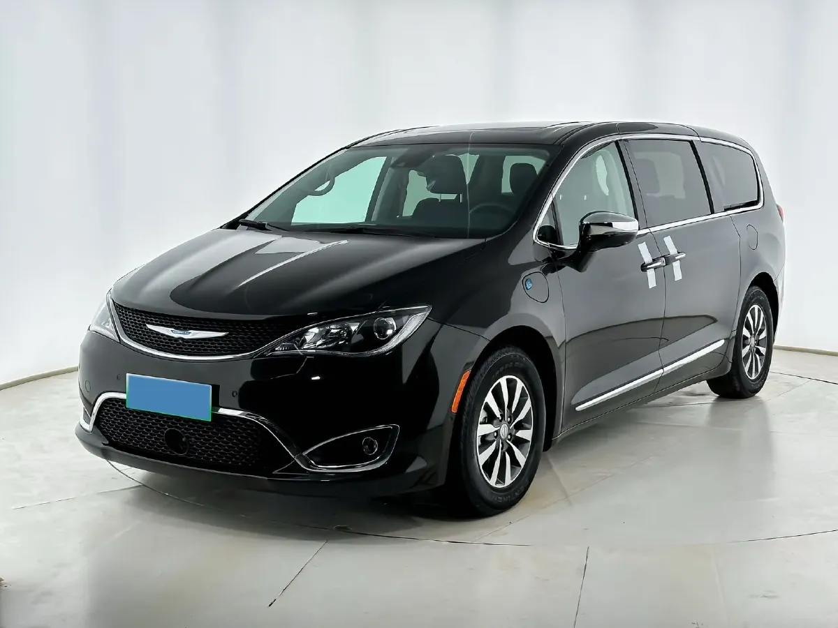 2018 Chrysler Pacifica 3.6L 245HP V6 E-CVT PHEV 16KWH,autocango,china used car exporter,china ev exporter,chinese used car exporter,chinese used ev exporter