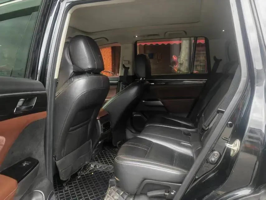 2017 GAC Trumpchi GS8 2.0T 201HP L4 6AT,autocango,china used car exporter,china ev exporter,chinese used car exporter,chinese used ev exporter