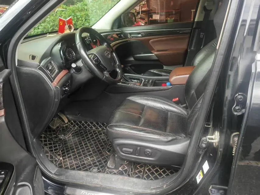 2017 GAC Trumpchi GS8 2.0T 201HP L4 6AT,autocango,china used car exporter,china ev exporter,chinese used car exporter,chinese used ev exporter