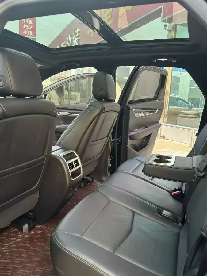 2020 Cadillac XT5 2.0T 237HP L4 9AT,autocango,china used car exporter,china ev exporter,chinese used car exporter,chinese used ev exporter