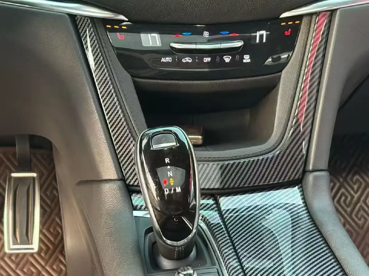2020 Cadillac XT5 2.0T 237HP L4 9AT,autocango,china used car exporter,china ev exporter,chinese used car exporter,chinese used ev exporter