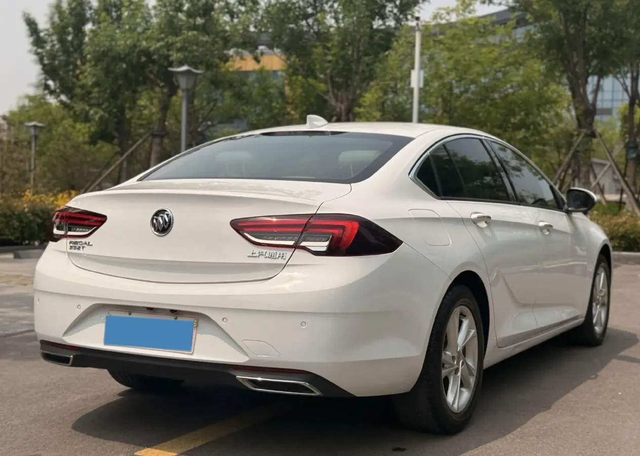 2022 Buick Regal 1.5T 169HP L4 9AT,autocango,china used car exporter,china ev exporter,chinese used car exporter,chinese used ev exporter