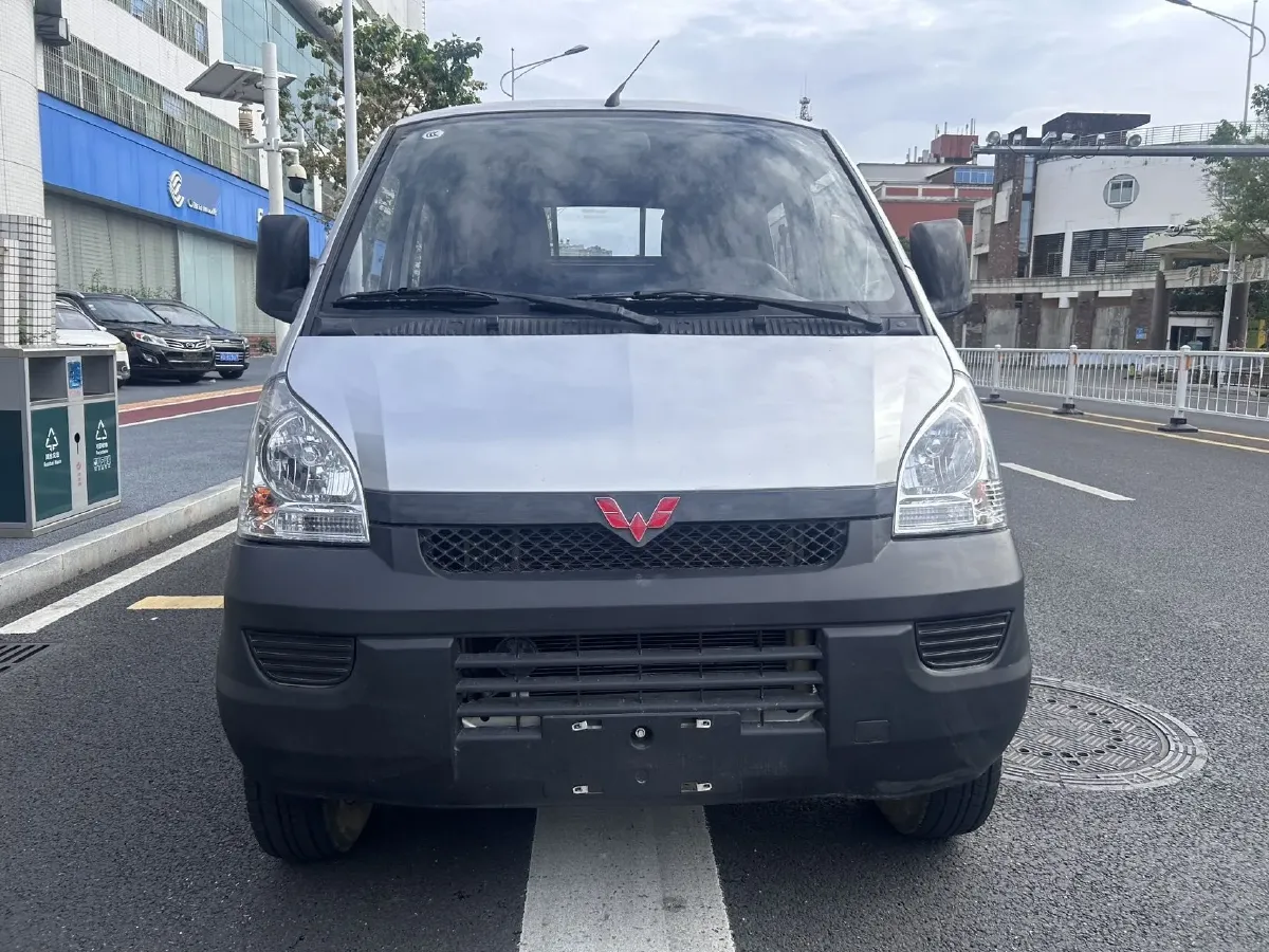 2021 ChangAn KuaYue New Leopard T5 1.6L 122HP L4 5MT,autocango,china used car exporter,china ev exporter,chinese used car exporter,chinese used ev exporter