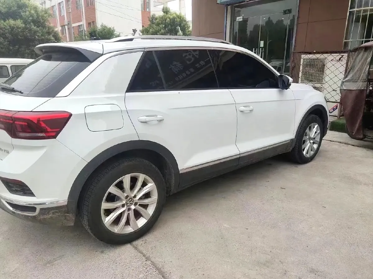 2022 Volkswagen T-Roc 1.4T 150HP L4 7DCT,autocango,china used car exporter,china ev exporter,chinese used car exporter,chinese used ev exporter
