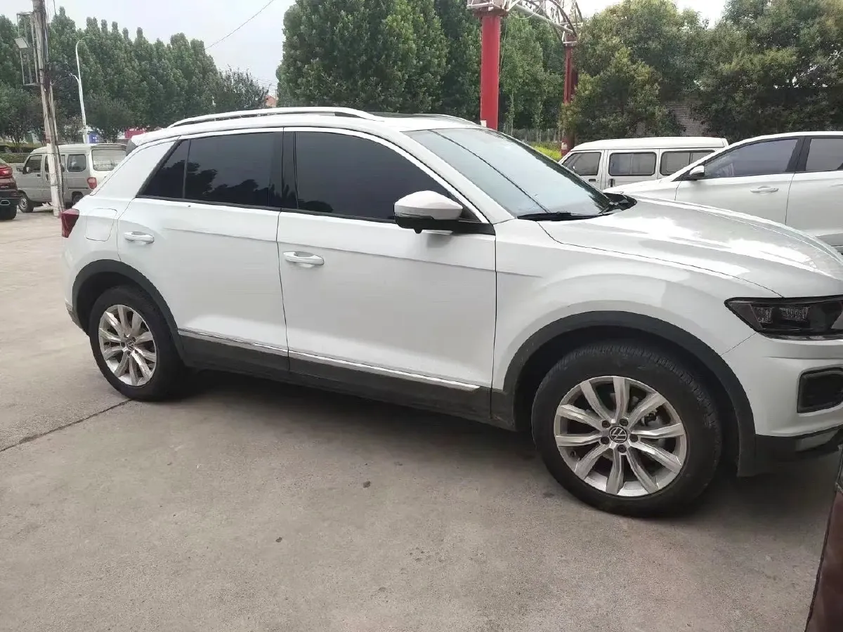 2022 Volkswagen T-Roc 1.4T 150HP L4 7DCT,autocango,china used car exporter,china ev exporter,chinese used car exporter,chinese used ev exporter