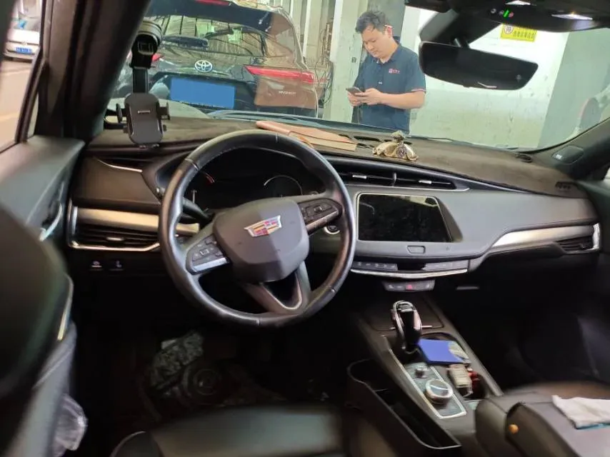 2020 Cadillac XT4 2.0T 237HP L4 9AT,autocango,china used car exporter,china ev exporter,chinese used car exporter,chinese used ev exporter