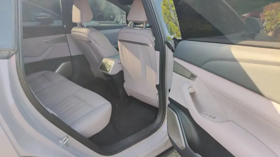 2024 ONVO L60 BEV 60KWH,autocango,china used car exporter,china ev exporter,chinese used car exporter,chinese used ev exporter