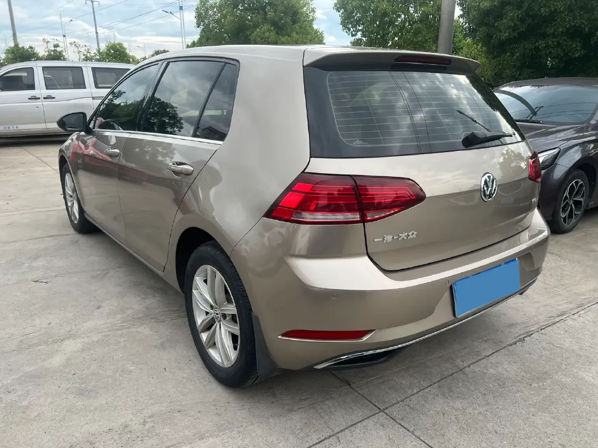 2018 Volkswagen Golf 1.6L 110HP L4 6AT,autocango,china used car exporter,china ev exporter,chinese used car exporter,chinese used ev exporter