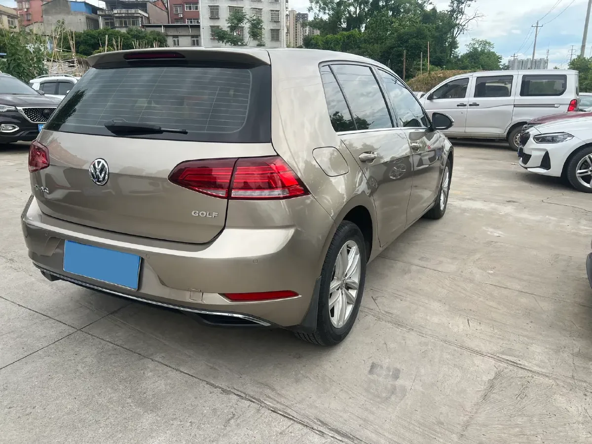 2018 Volkswagen Golf 1.6L 110HP L4 6AT,autocango,china used car exporter,china ev exporter,chinese used car exporter,chinese used ev exporter