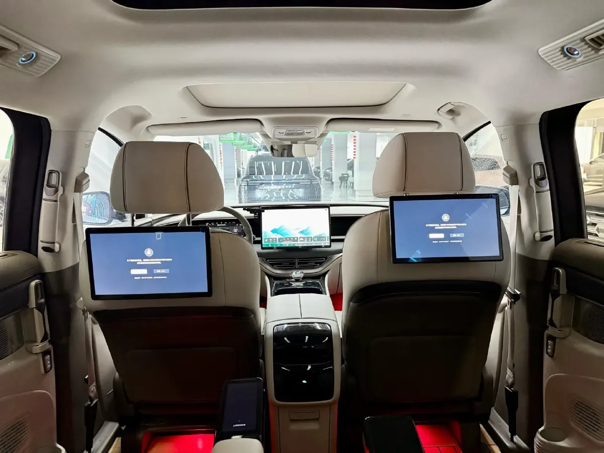 2022 Mercedes-Benz GLC Class 2.0T 197HP L4 9AT,autocango,china used car exporter,china ev exporter,chinese used car exporter,chinese used ev exporter