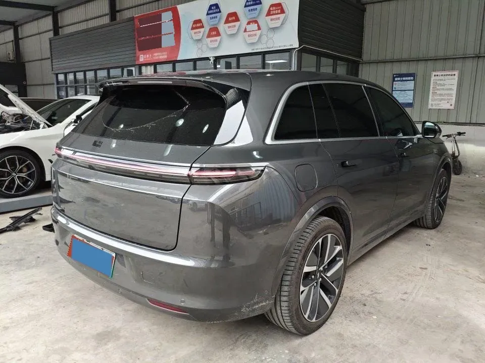 2023 Li L7 Range Extended 154HP REEV 40.9KWH,autocango,china used car exporter,china ev exporter,chinese used car exporter,chinese used ev exporter