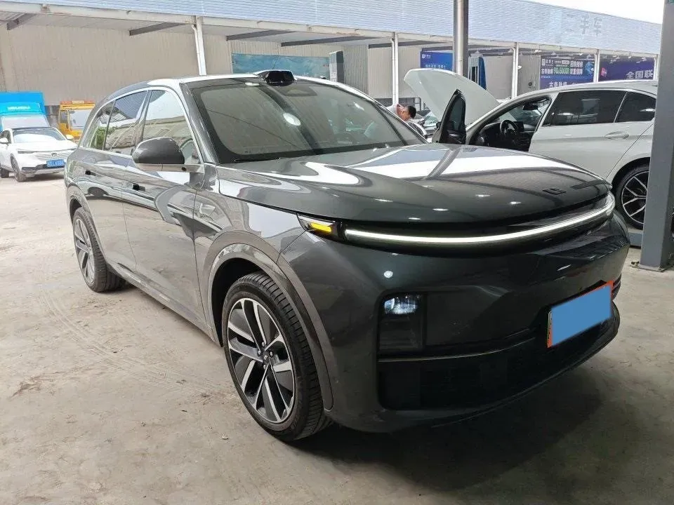 2023 Li L7 Range Extended 154HP REEV 40.9KWH,autocango,china used car exporter,china ev exporter,chinese used car exporter,chinese used ev exporter