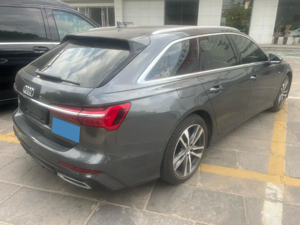 2021 Audi A6 2.0T 245HP L4 7DCT,autocango,china used car exporter,china ev exporter,chinese used car exporter,chinese used ev exporter