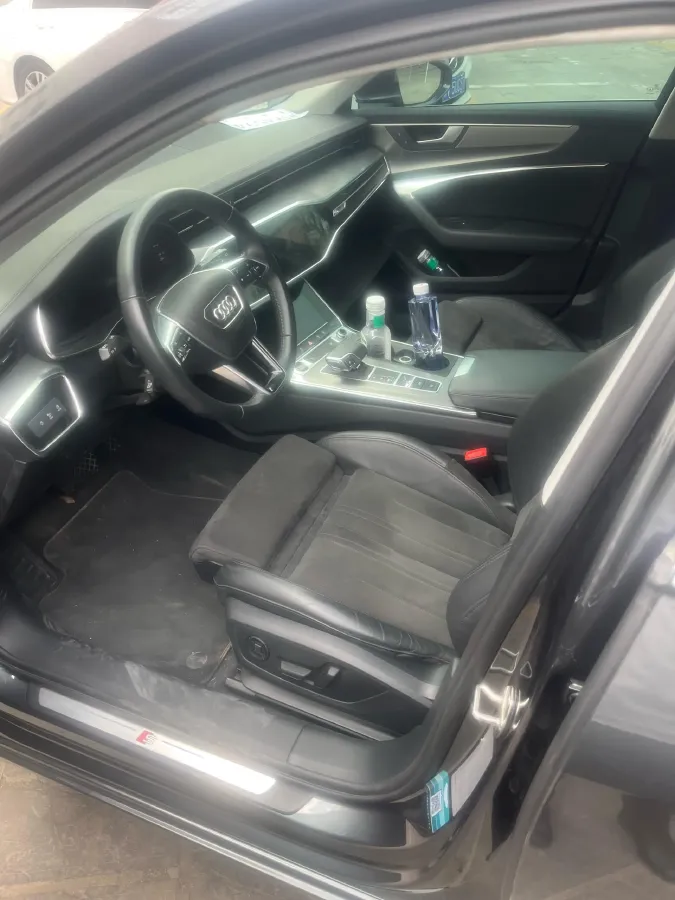 2021 Audi A6 2.0T 245HP L4 7DCT,autocango,china used car exporter,china ev exporter,chinese used car exporter,chinese used ev exporter