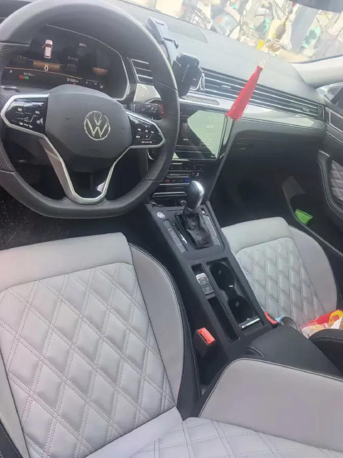 2025 Volkswagen Magotan 1.4T 150HP L4 7DCT,autocango,china used car exporter,china ev exporter,chinese used car exporter,chinese used ev exporter