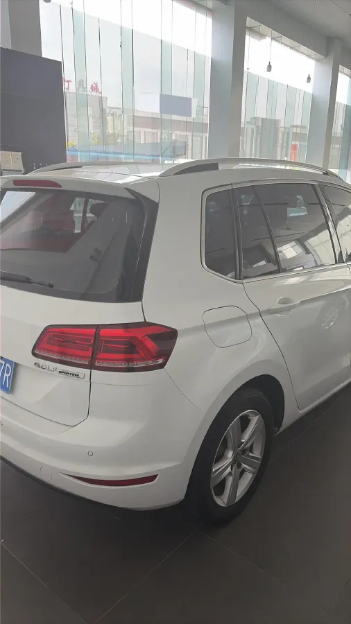 2018 Volkswagen Golf Sportsvan 1.6L 110HP L4 6AT,autocango,china used car exporter,china ev exporter,chinese used car exporter,chinese used ev exporter