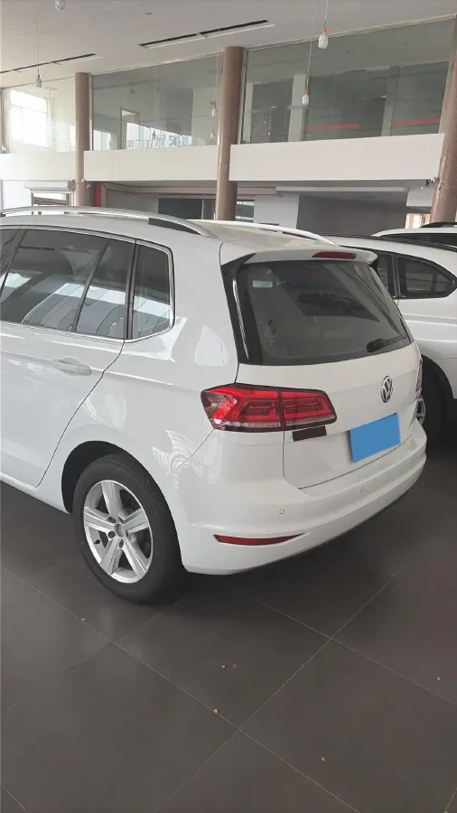 2018 Volkswagen Golf Sportsvan 1.6L 110HP L4 6AT,autocango,china used car exporter,china ev exporter,chinese used car exporter,chinese used ev exporter