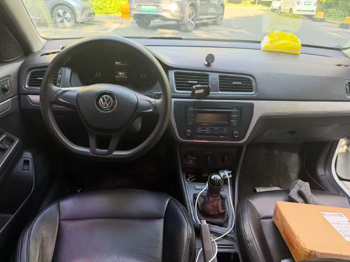 2017 Buick Excelle 1.5L 114HP L4 5MT,autocango,china used car exporter,china ev exporter,chinese used car exporter,chinese used ev exporter