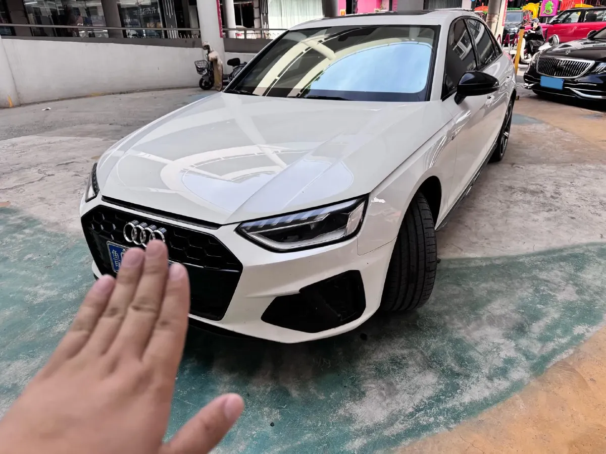 2024 Audi A4L 2.0T 190HP L4 7DCT,autocango,china used car exporter,china ev exporter,chinese used car exporter,chinese used ev exporter