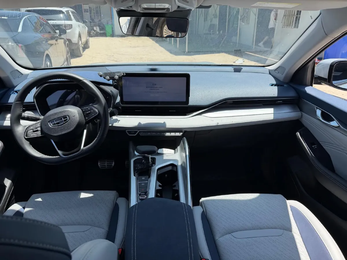 2023 Geely Preface 2.0T 190HP L4 7DCT,autocango,china used car exporter,china ev exporter,chinese used car exporter,chinese used ev exporter