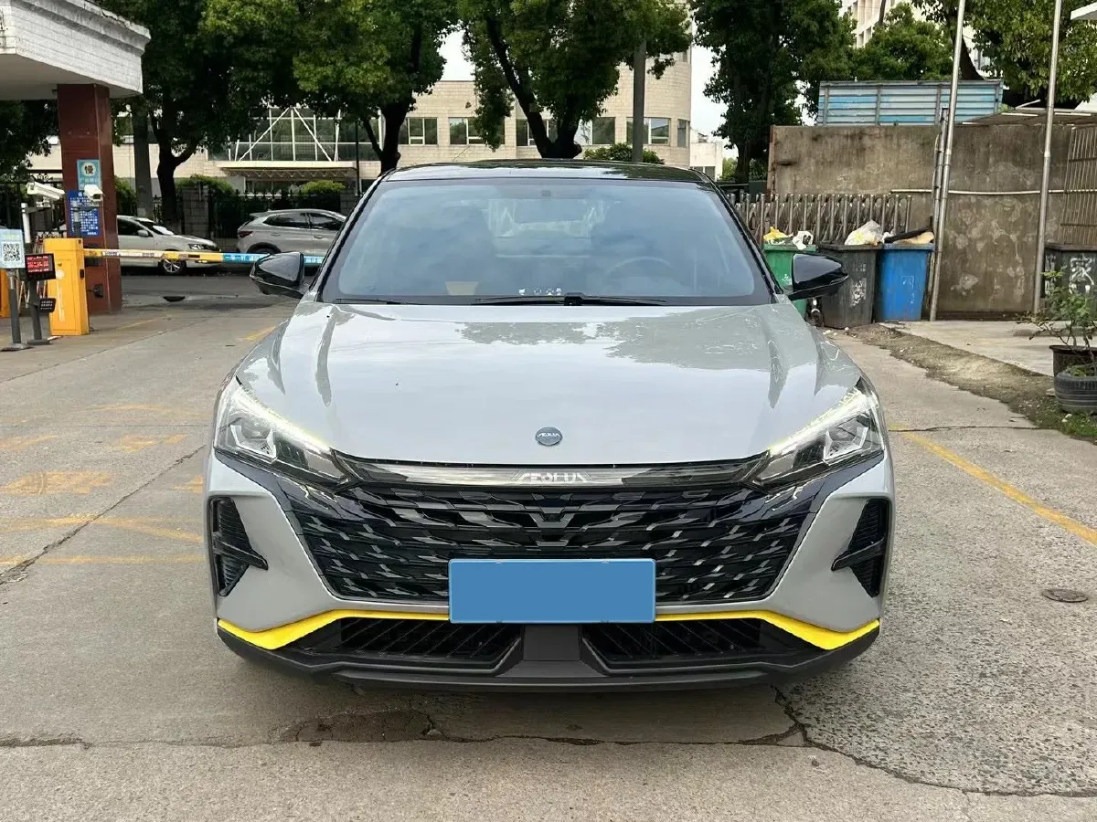 2023 DongFeng Aeolus YiXuan 1.5T 197HP L4 6DCT,autocango,china used car exporter,china ev exporter,chinese used car exporter,chinese used ev exporter
