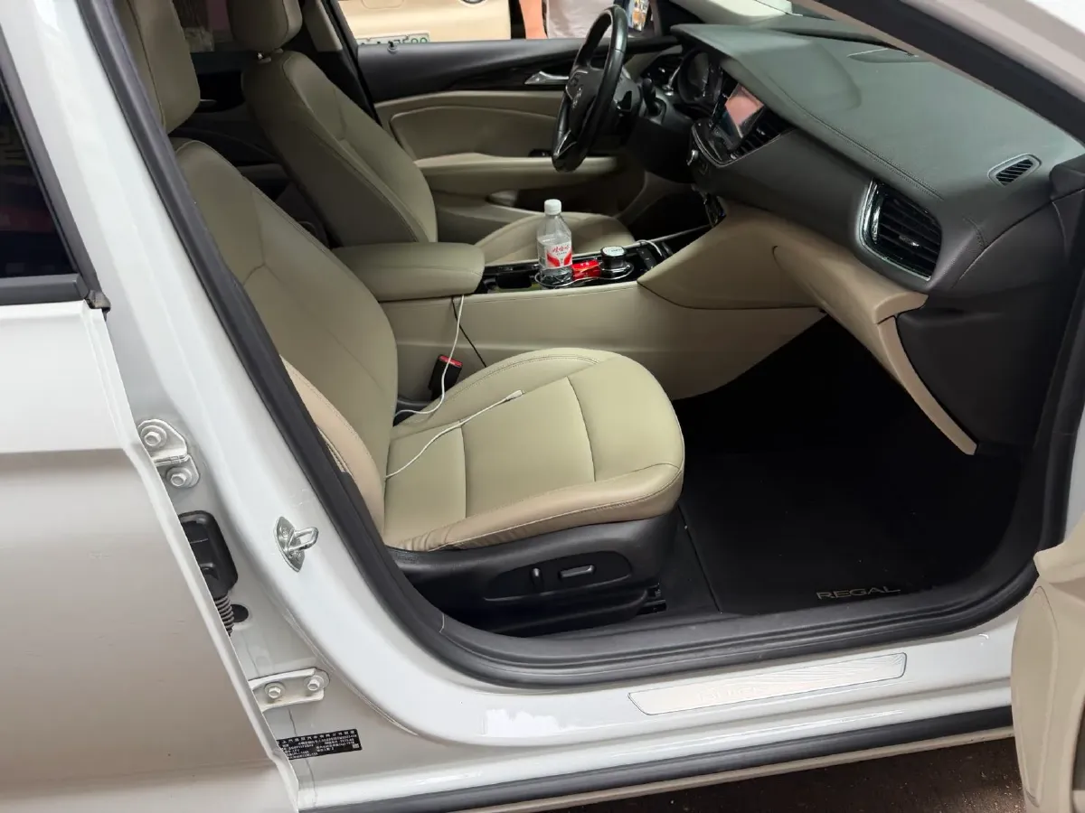 2020 Buick Regal 1.5T 169HP L4 9AT,autocango,china used car exporter,china ev exporter,chinese used car exporter,chinese used ev exporter