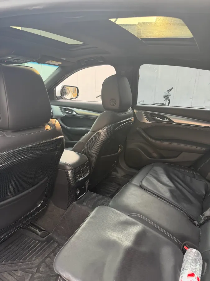 2022 Cadillac CT5 2.0T 237HP L4 10AT,autocango,china used car exporter,china ev exporter,chinese used car exporter,chinese used ev exporter