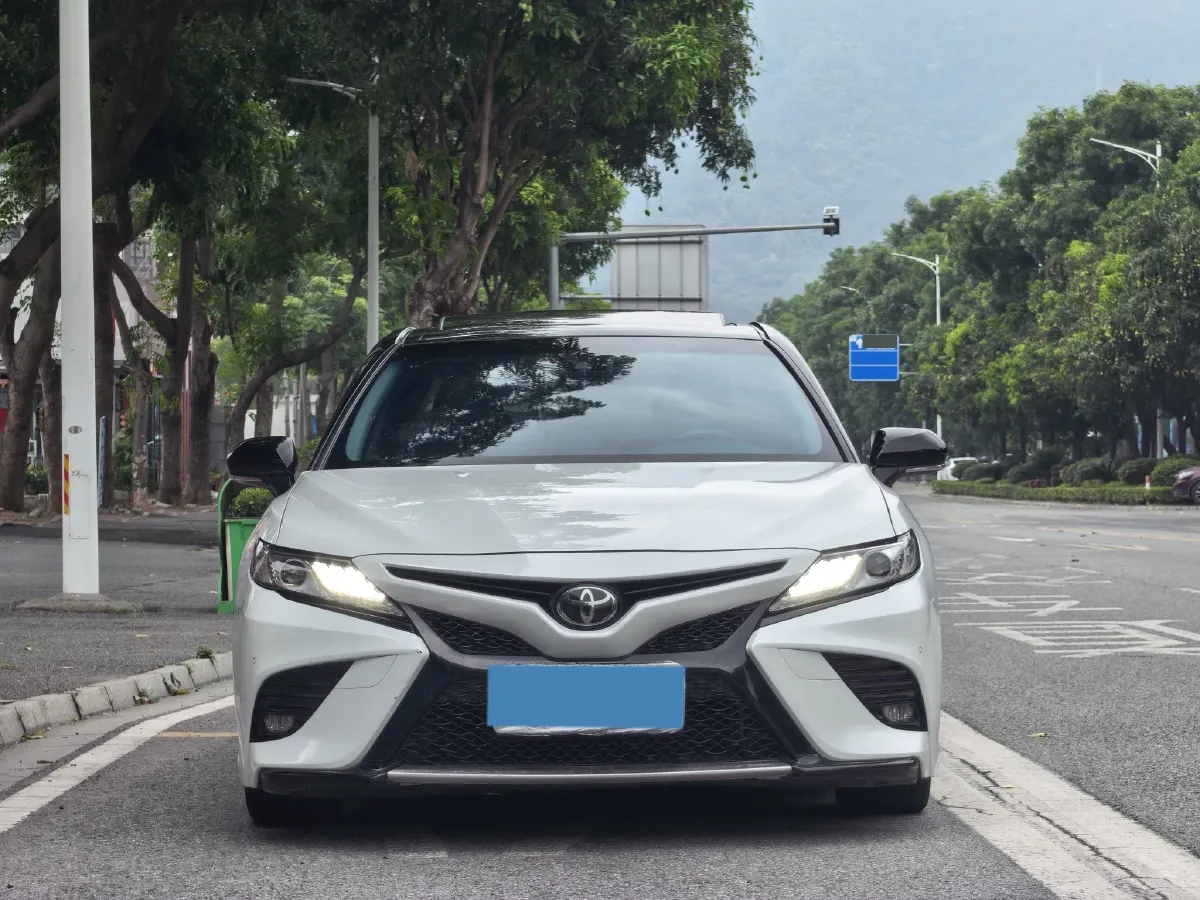 2019 Toyota Camry 2.0L 178HP L4 CVT,autocango,china used car exporter,china ev exporter,chinese used car exporter,chinese used ev exporter