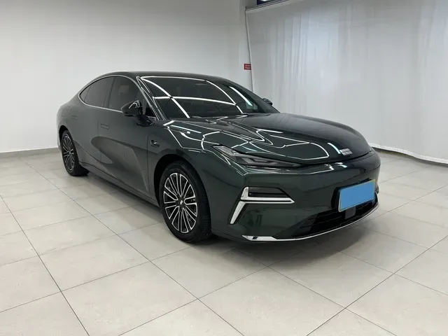 2025 Geely Galaxy Starshine 8 1.5L 112HP L4 1DHT PHEV,autocango,china used car exporter,china ev exporter,chinese used car exporter,chinese used ev exporter