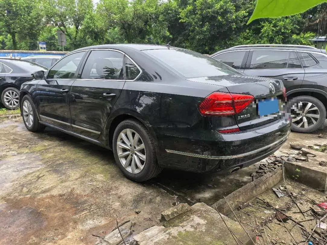 2017 Volkswagen Passat 1.8T 180HP L4 7DCT,autocango,china used car exporter,china ev exporter,chinese used car exporter,chinese used ev exporter