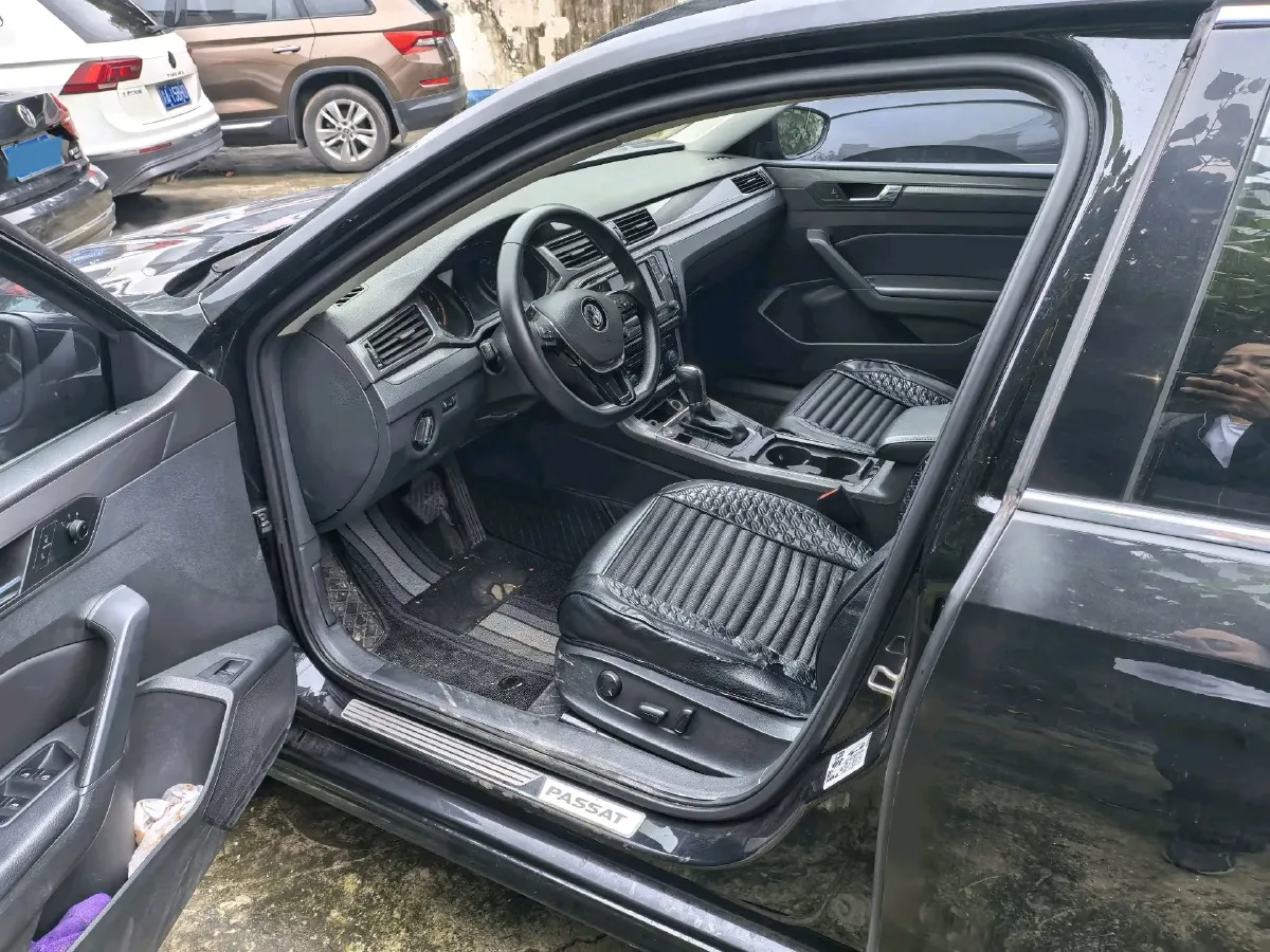 2017 Volkswagen Passat 1.8T 180HP L4 7DCT,autocango,china used car exporter,china ev exporter,chinese used car exporter,chinese used ev exporter
