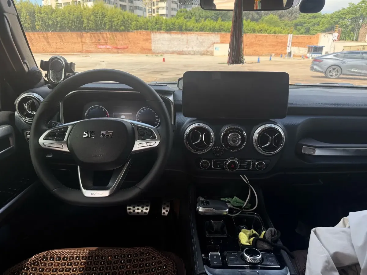 2024 Beijing BJ40 2.0T 163HP L4 8AT,autocango,china used car exporter,china ev exporter,chinese used car exporter,chinese used ev exporter
