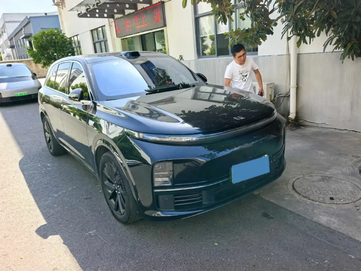 2023 Li L7 Range Extended 154HP REEV 40.9KWH,autocango,china used car exporter,china ev exporter,chinese used car exporter,chinese used ev exporter