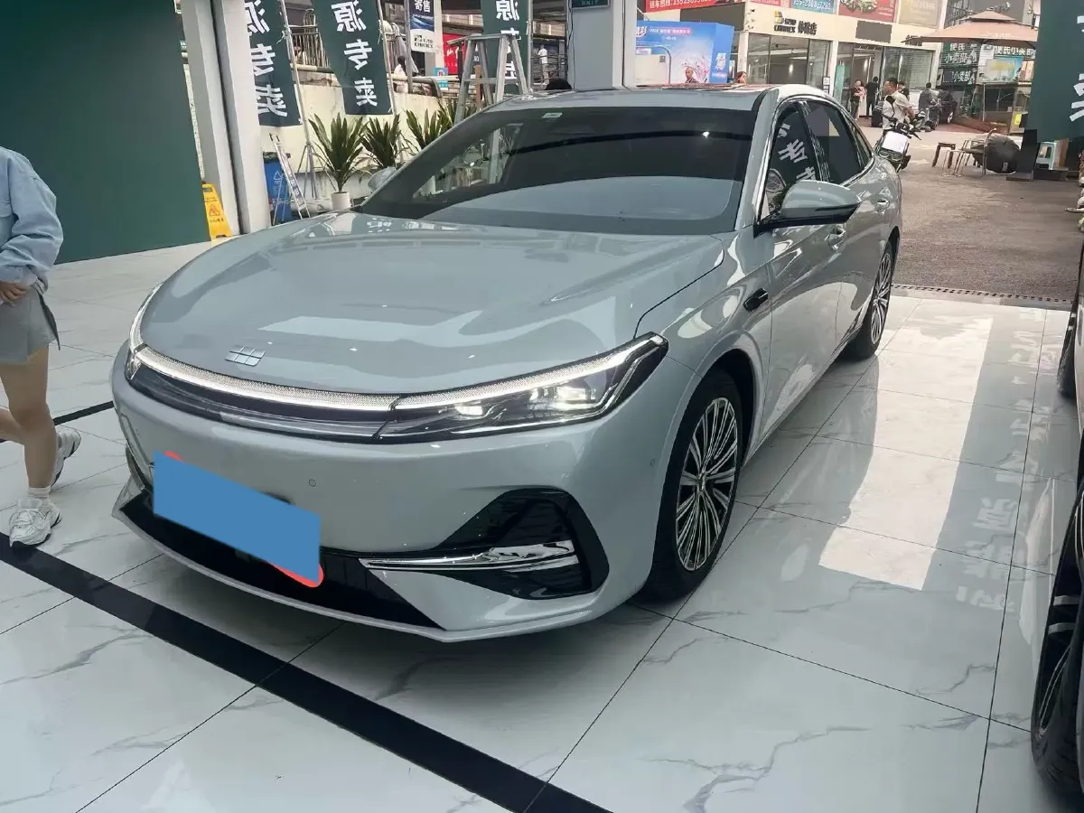 2025 Geely Galaxy A7 1.5L 112HP L4 1DHT PHEV,autocango,china used car exporter,china ev exporter,chinese used car exporter,chinese used ev exporter