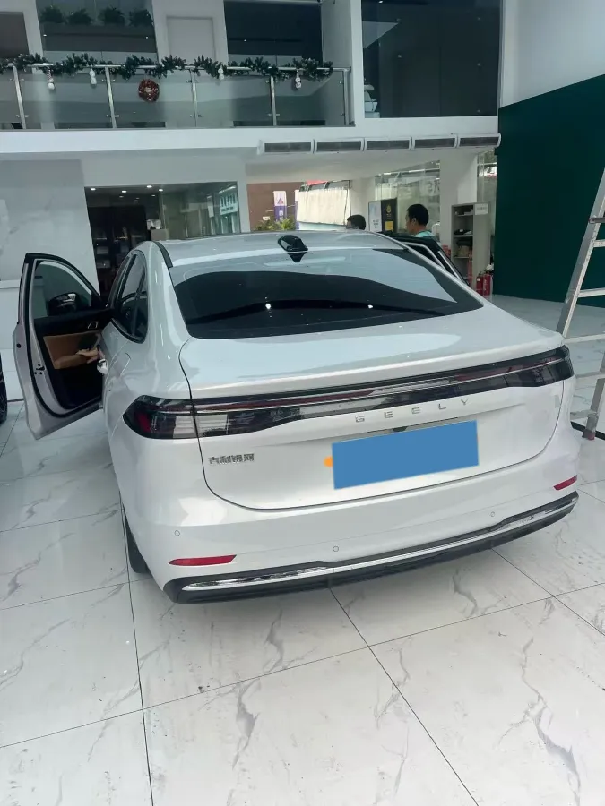 2025 Geely Galaxy A7 1.5L 112HP L4 1DHT PHEV,autocango,china used car exporter,china ev exporter,chinese used car exporter,chinese used ev exporter