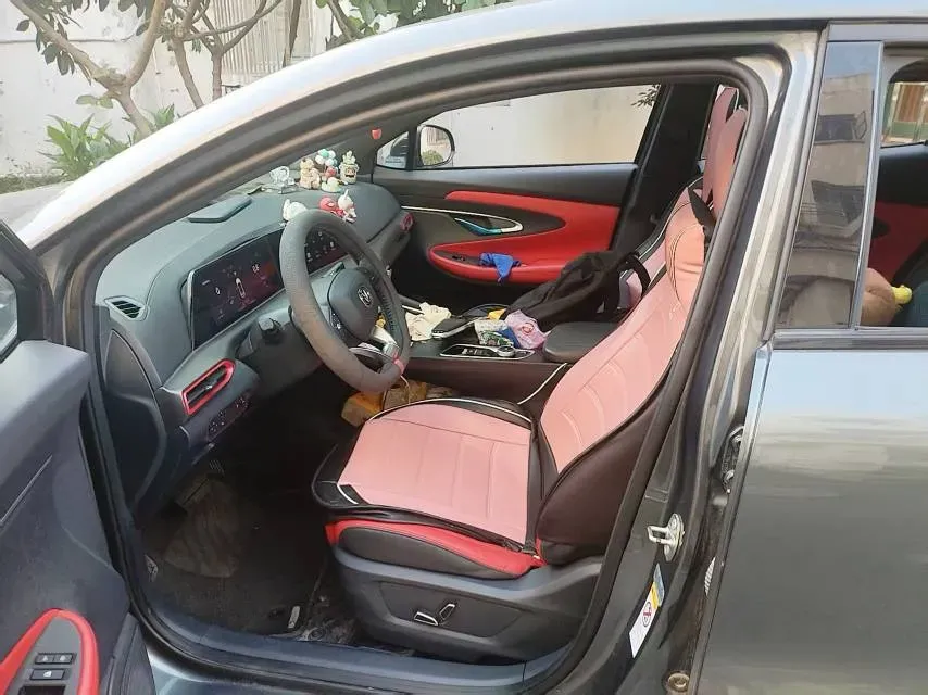 2020 ChangAn UNI-T 1.5T 180HP L4 7DCT,autocango,china used car exporter,china ev exporter,chinese used car exporter,chinese used ev exporter