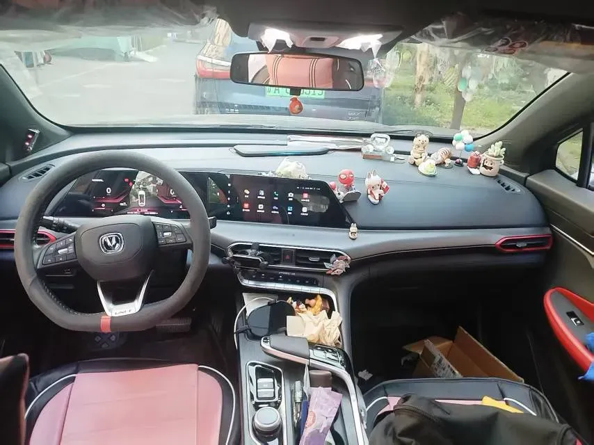 2020 ChangAn UNI-T 1.5T 180HP L4 7DCT,autocango,china used car exporter,china ev exporter,chinese used car exporter,chinese used ev exporter