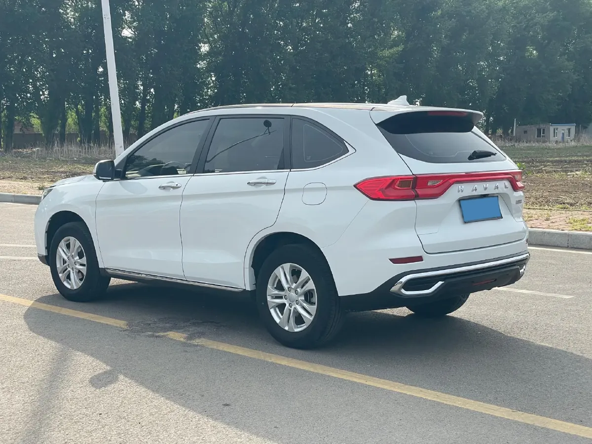 2021 Haval M6 1.5T 150HP L4 6MT,autocango,china used car exporter,china ev exporter,chinese used car exporter,chinese used ev exporter