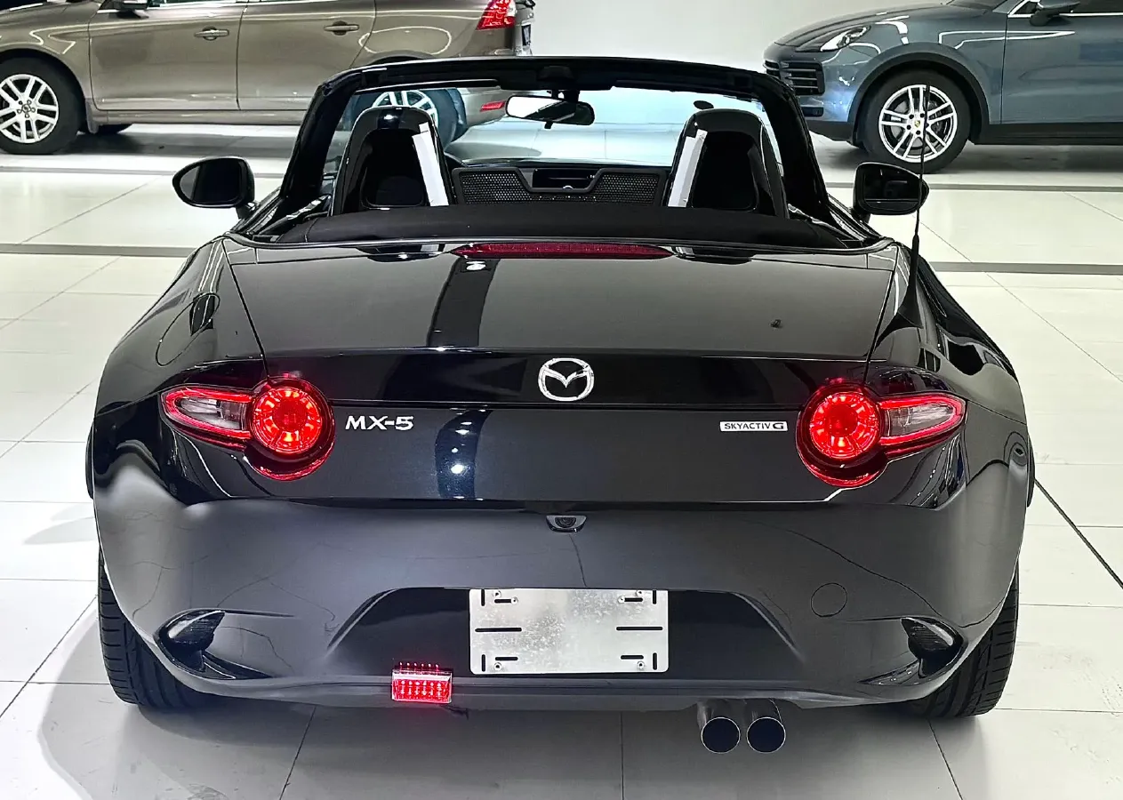 2023 Mazda 3 Axela 1.5L 117HP L4 6MT,autocango,china used car exporter,china ev exporter,chinese used car exporter,chinese used ev exporter