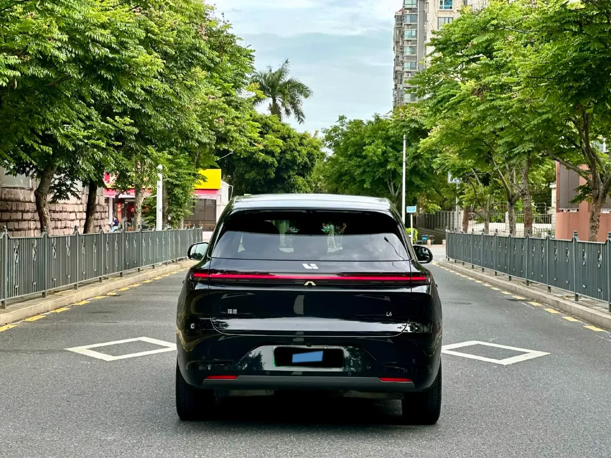 2024 Li L6 Range Extended 154HP L4 REEV 36.8KWH,autocango,china used car exporter,china ev exporter,chinese used car exporter,chinese used ev exporter