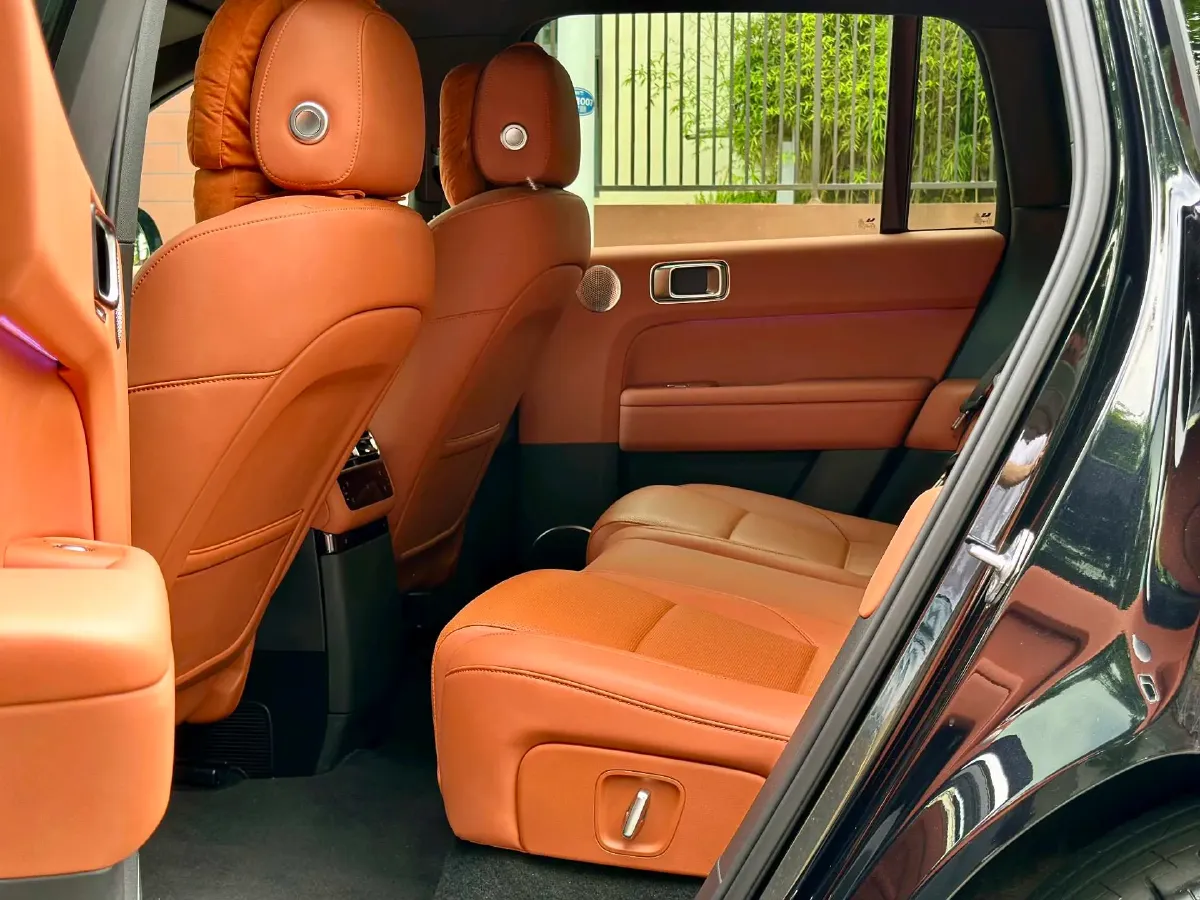 2024 Li L6 Range Extended 154HP L4 REEV 36.8KWH,autocango,china used car exporter,china ev exporter,chinese used car exporter,chinese used ev exporter