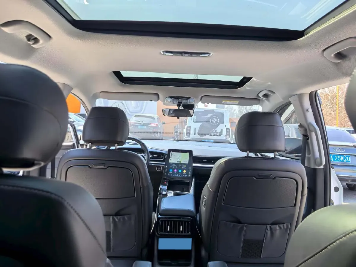 2021 Hyundai Custo 2.0T 236HP L4 8AT,autocango,china used car exporter,china ev exporter,chinese used car exporter,chinese used ev exporter