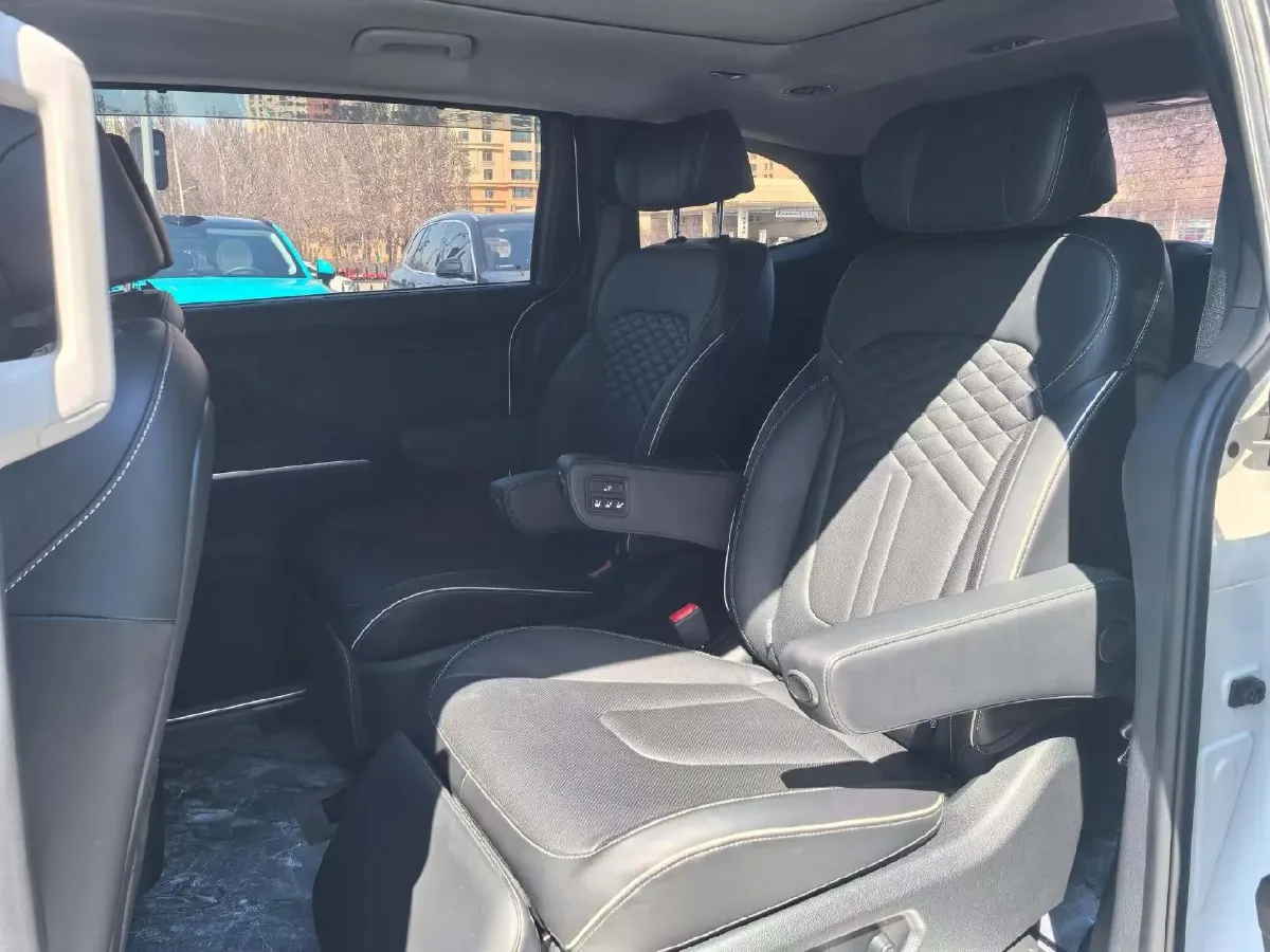 2021 Hyundai Custo 2.0T 236HP L4 8AT,autocango,china used car exporter,china ev exporter,chinese used car exporter,chinese used ev exporter