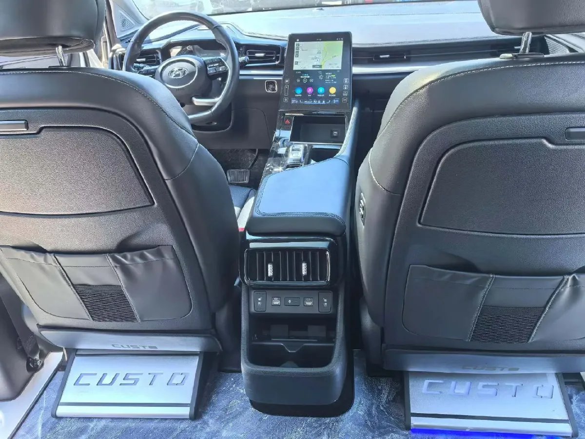 2021 Hyundai Custo 2.0T 236HP L4 8AT,autocango,china used car exporter,china ev exporter,chinese used car exporter,chinese used ev exporter