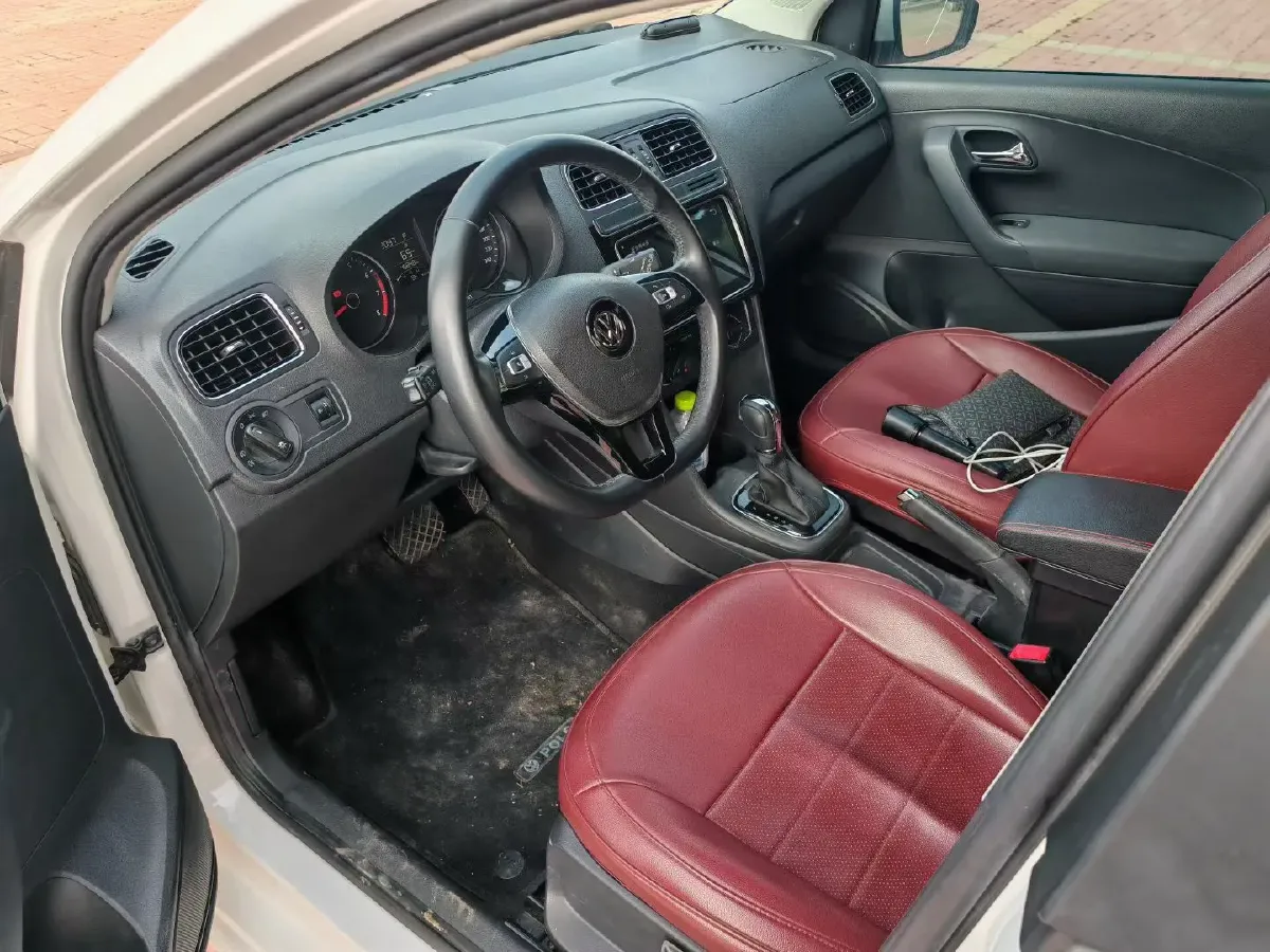 2016 Volkswagen Polo 1.6L 110HP L4 6AT,autocango,china used car exporter,china ev exporter,chinese used car exporter,chinese used ev exporter