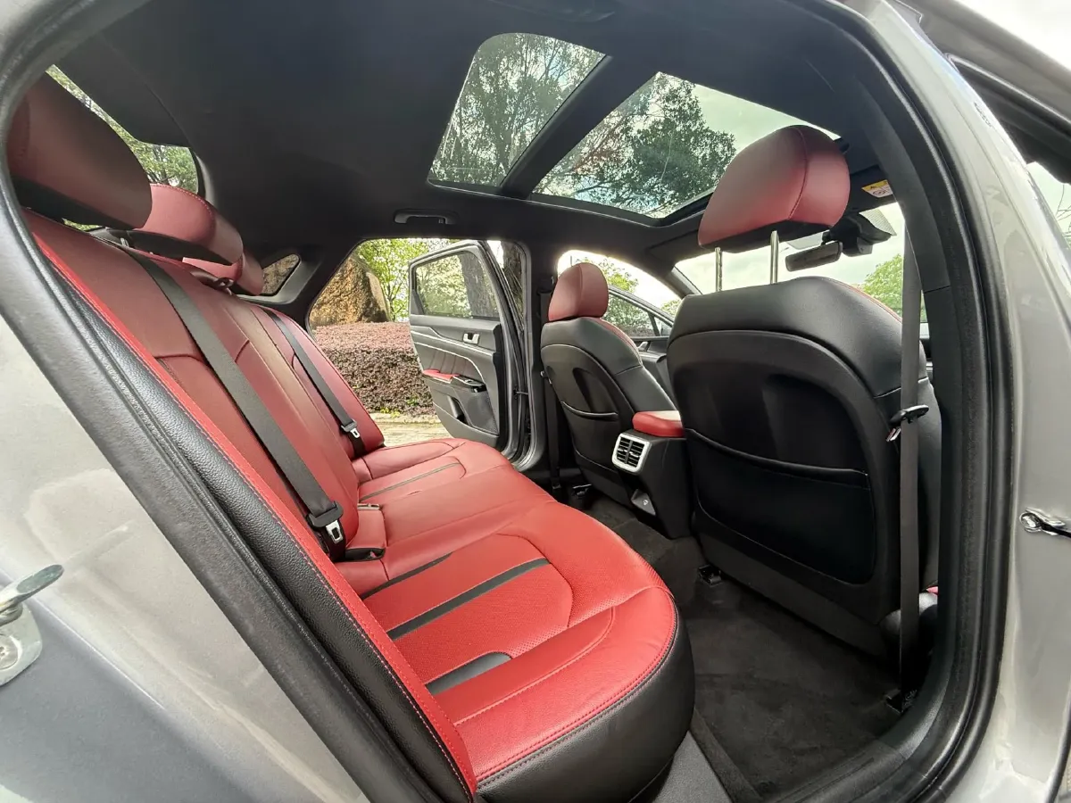 2020 Kia K5 2.0T 240HP L4 8AT,autocango,china used car exporter,china ev exporter,chinese used car exporter,chinese used ev exporter
