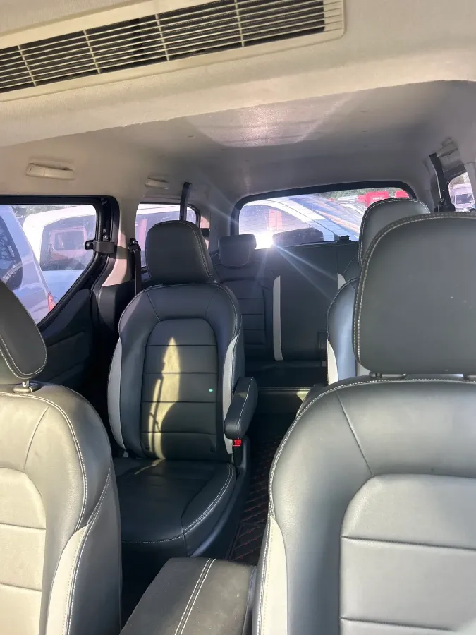 2021 WuLing ZhengChen 1.5T 147HP L4 6MT,autocango,china used car exporter,china ev exporter,chinese used car exporter,chinese used ev exporter