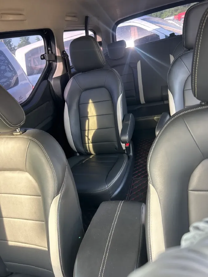 2021 WuLing ZhengChen 1.5T 147HP L4 6MT,autocango,china used car exporter,china ev exporter,chinese used car exporter,chinese used ev exporter