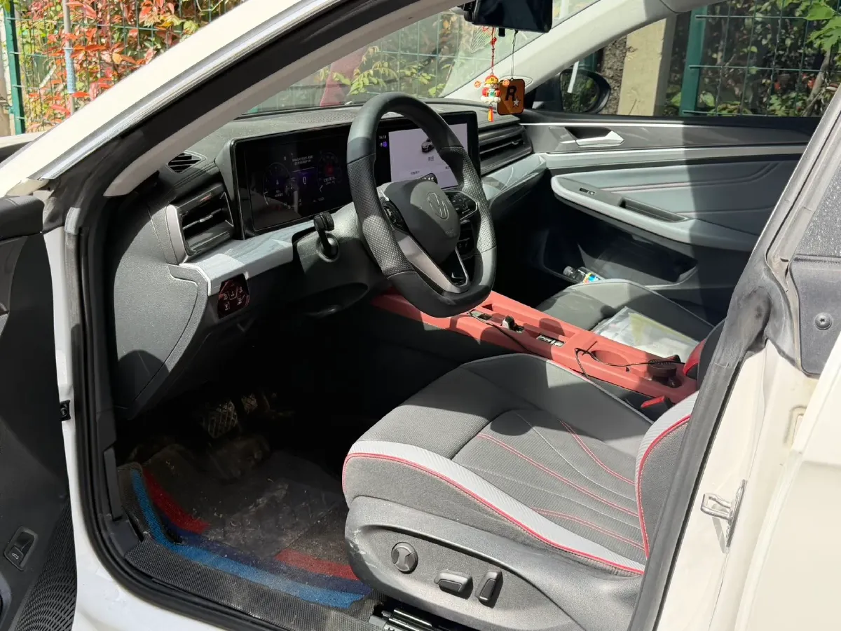 2023 Volkswagen Lamando 1.4T 150HP L4 7DCT,autocango,china used car exporter,china ev exporter,chinese used car exporter,chinese used ev exporter